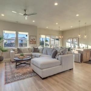 Ocotillo Springs Resort 40 Private Hot Tub Community Pool and More