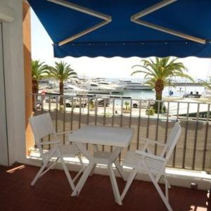 Appartement 1er étage avec parking proche plage et commerces Hyères - FR-1-335-165