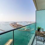 Upscale 1BR w/ Beach Access & Palm Sea Views! Dubai