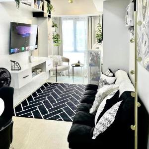 New 1-Bedroom Centrio Tower