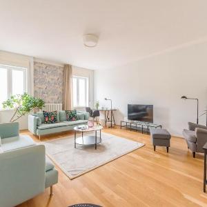 Elegant But Hip 1 Bedroom Flat - Central Budapest