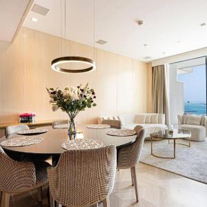 Five Palm Jumeirah 2 Bdr Full Sea View