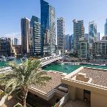 Impressive 2BR w/ Marina Canal Views! Dubai 