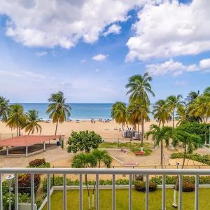 Beachfront Apartment in Marbella del Caribe