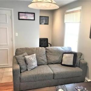 Apartment Sleeps 4 with Free Parking