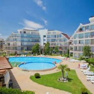 Charming 2-bed flat with pool view in Sunny Beach Bulgaria