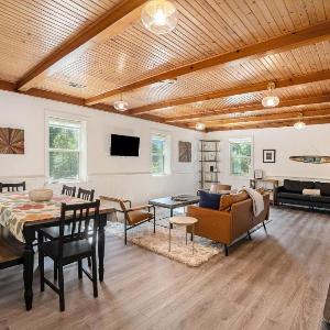 Center Suite B