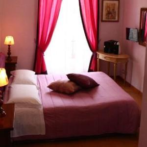 Duca's Guest House