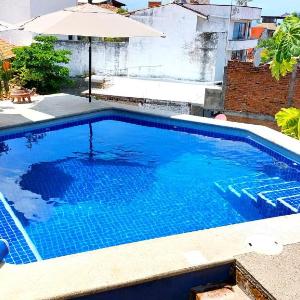 Jonathan's Lugar Charming 1BR Escape with Heated Pool in Centro