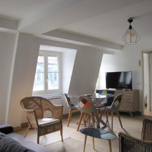 Tiny duplex air-conditioned