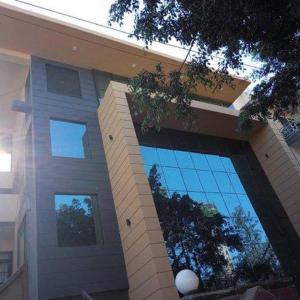 Singh Suites