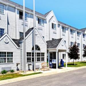 Microtel Inn & Suites by Wyndham Rochester North Mayo Clinic