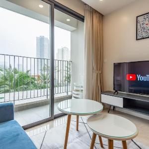 Vinhomes D'Capitale 2-bed | Bath tub | Lake View