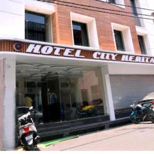 Hotel City Heritage - 300 Mtr from Ganga Ghat