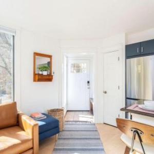 Style & Location! Steps to Gondola Main Street River condo