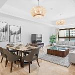 Upscale 1 Bedroom in Dubai's Iconic Palm Jumeirah