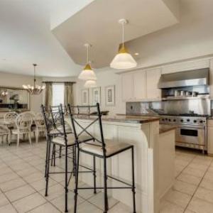 309 E Jefferson Ave