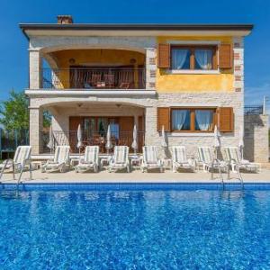 Family friendly house with a swimming pool Buici Porec - 19720