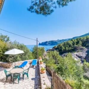 Casita En Cala Deia Junto Al Mar 1