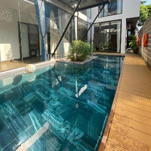 Big Pool Villa 5Br 200m to Beach