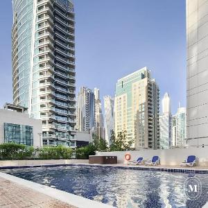 Stunning 1 BR w/ city views in Dubai Marina