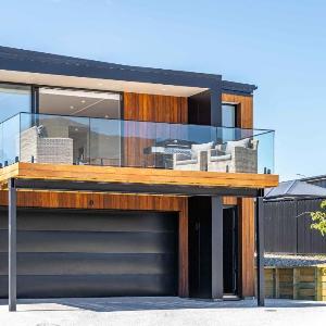 Stylish Panoramic Mountain and Lake Views