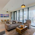 LUXFolio Retreats Stunning Duplex Downtown