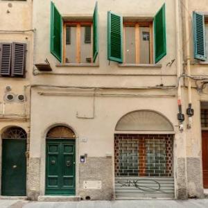 Cloe Apartment by Mamo Florence