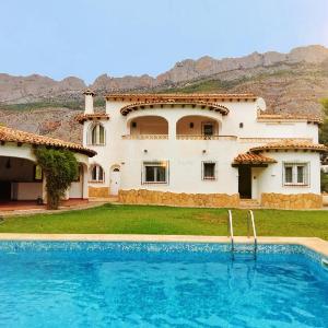 Villa 56