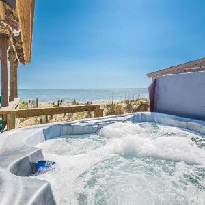 Deja Blue - KDH MP 6 Oceanfront Hot Tub Pets OK Fenced-in Dog Area Corn Hole