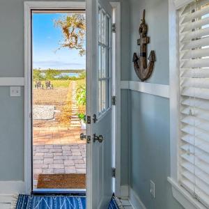 Anchors Away River House