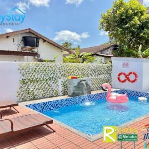 Klebang Villa 17Pax PrivateSwimmingPool TownArea by HeyStay Management