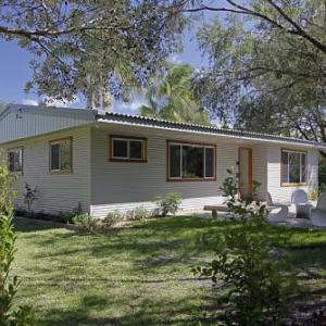 Su Casa - pet-friendly cottage in central Byron