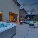 Paradise Village 97 Private Hot Tub 4 Player Air Hockey Table Ping Pong Arcade Basketball Resort Style Pool and Water Park