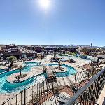 Paradise Village 115 Poolside Heaven Private Hot Tub and Ping Pong Table Community Water Park and Kids Cove Santa Clara Utah
