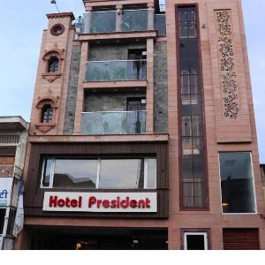 Hotel President