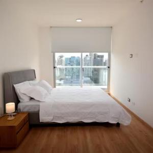 Breathtaking City View Apartment with Balcony XL - PH Quartier Marbella