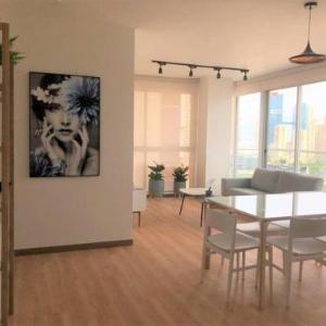 Impressive City View Apartment A - PH Quartier Marbella
