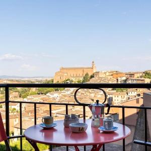 GuestHost - Siena Historic Center Stylish Flat