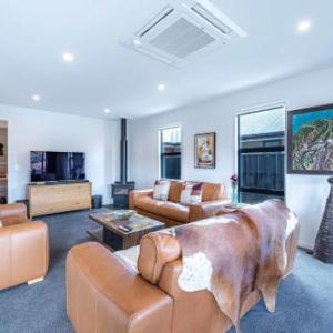 The Heights Vista Retreat