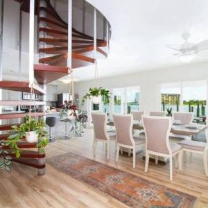 Bayside Grande Villa