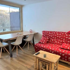 Charmant T2 cabine rénové 6 couchages à 20m des pistes parking privé – Vars Les Claux - FR-1-330B-208