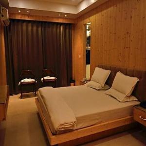 FabHotel Grand Arya