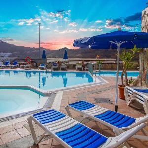 Recently Renovated Family Duplex Overlooking the Pool