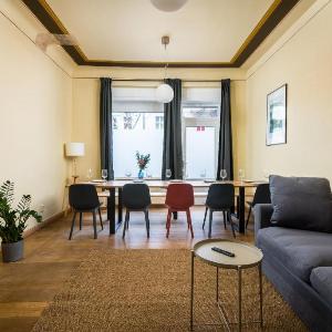 Super Zentral super schöner Altbau in Moabit Rostockerstraße im Herzen von Berlin für bis zu 6 Personen