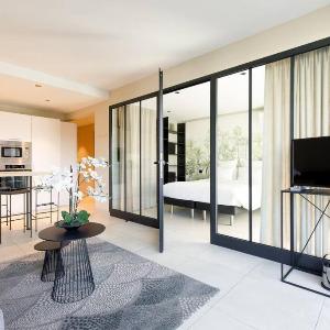 Marriott area superb 1 bedroom