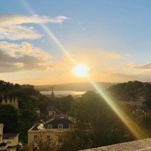 Top floor apartment overlooking Torquay Harbour
