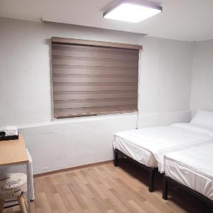 Hotel Ivory