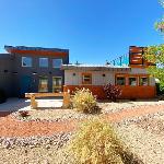 Timber & Tin H 2Bed 2Bath w Pool & Rooftop Deck