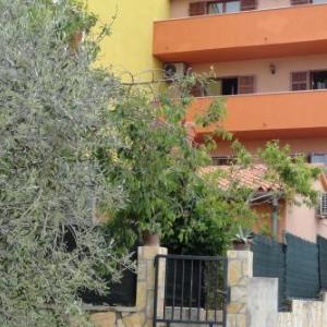 Apartments with parking space Pula - 20673